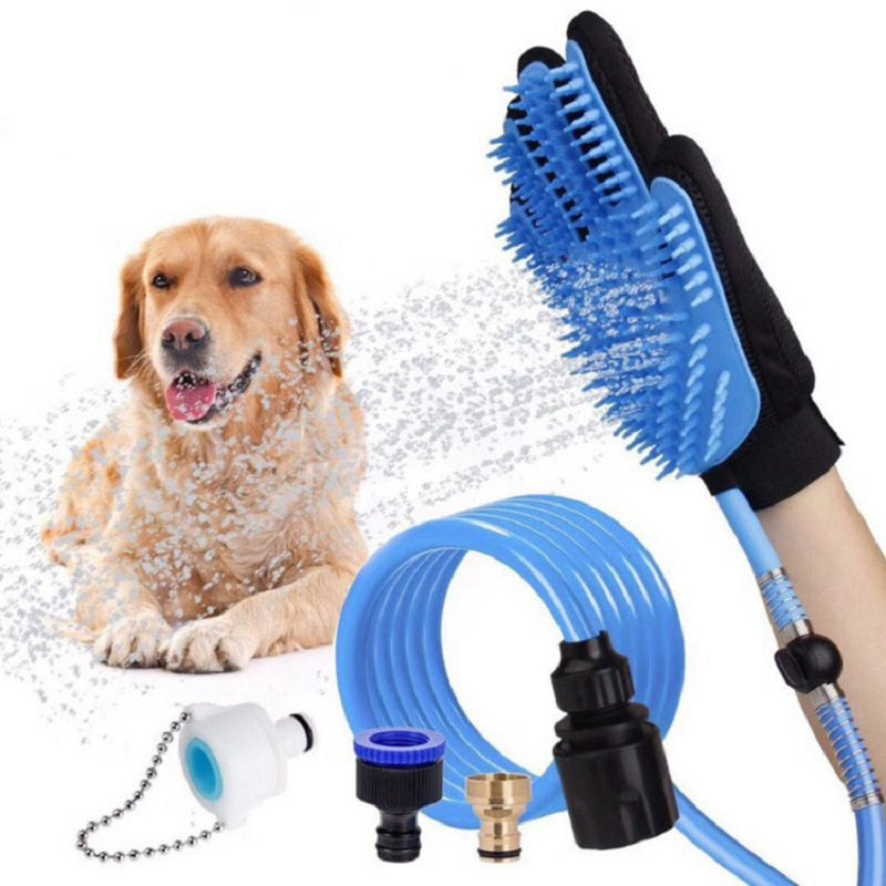 Gant de bain pour chien avec pulvérisateur intégré